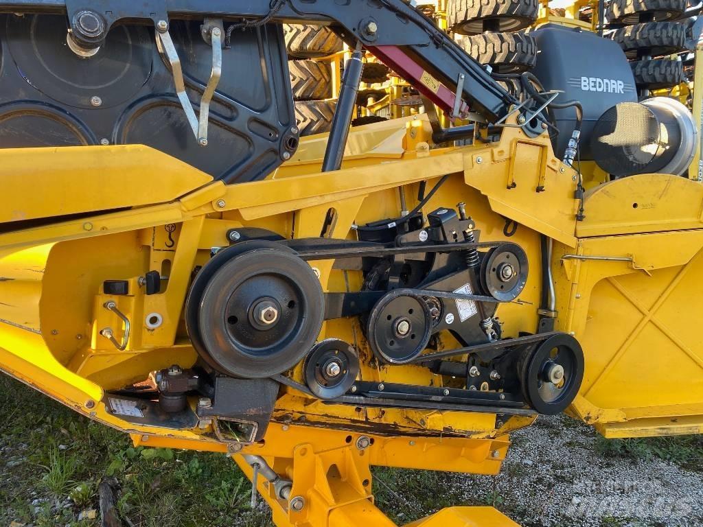 New Holland CX 8.90 Sklízecí mlátičky
