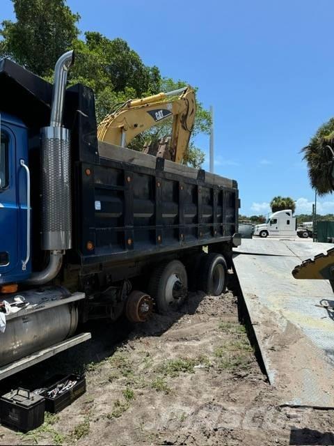 Mack CH613 8x4 2002 Sklápěče