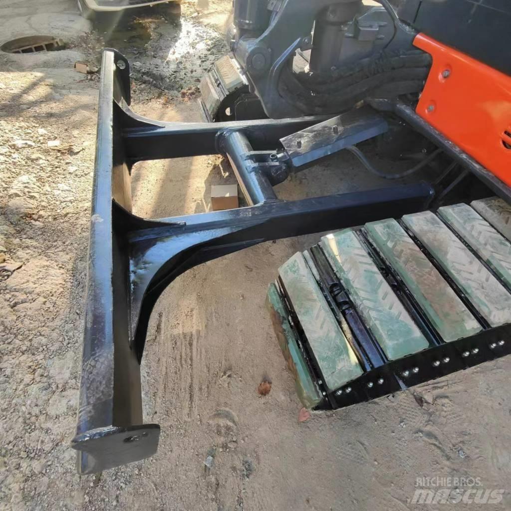 Hitachi ZX 50 U Mini rýpadla < 7t