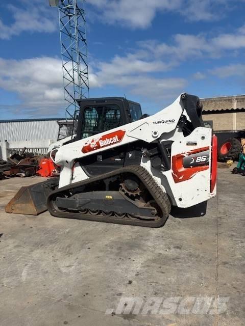 Bobcat T 86 Smykem řízené nakladače