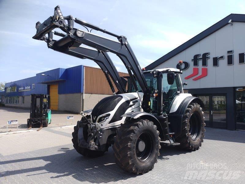 Valtra T 175 A Traktory