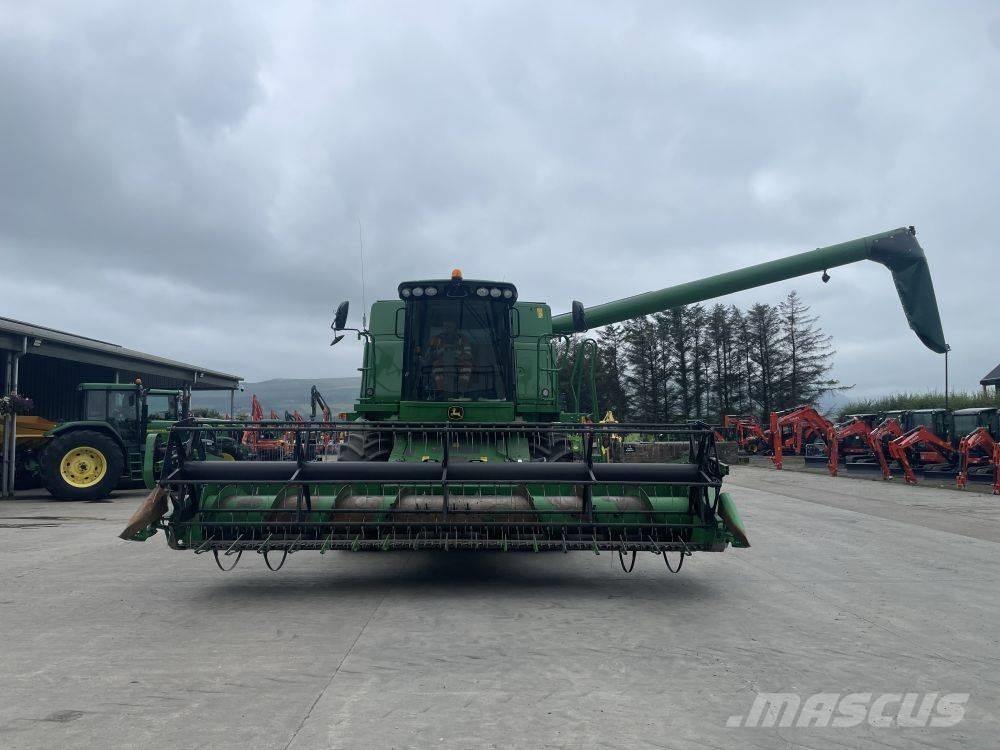 John Deere T 550 Sklízecí mlátičky