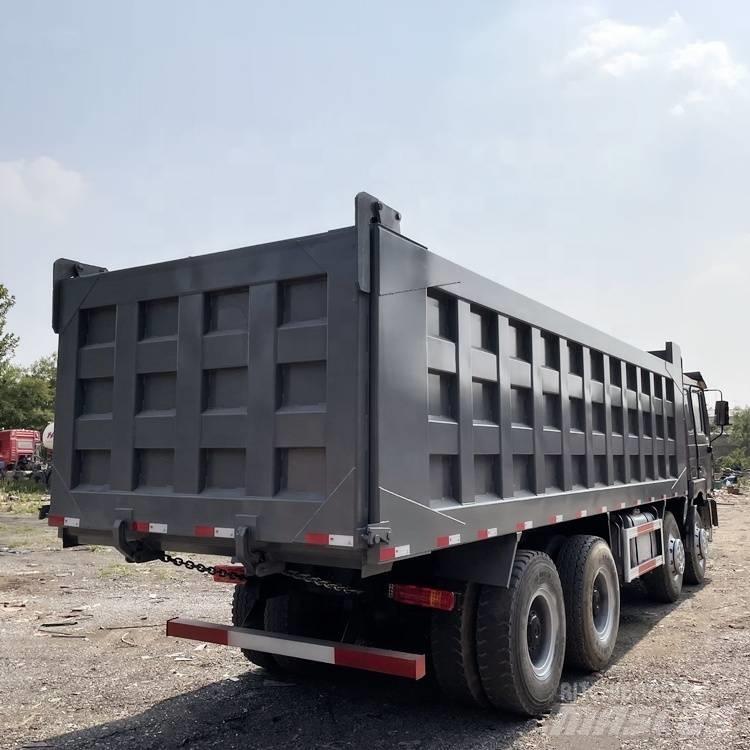 Shacman F3000 8X4 Sklápěče