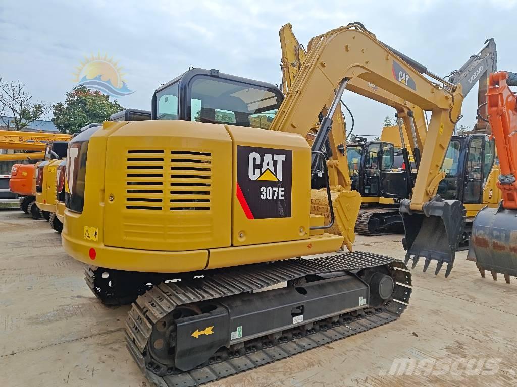 CAT 307E Midi rýpadla 7t - 12t