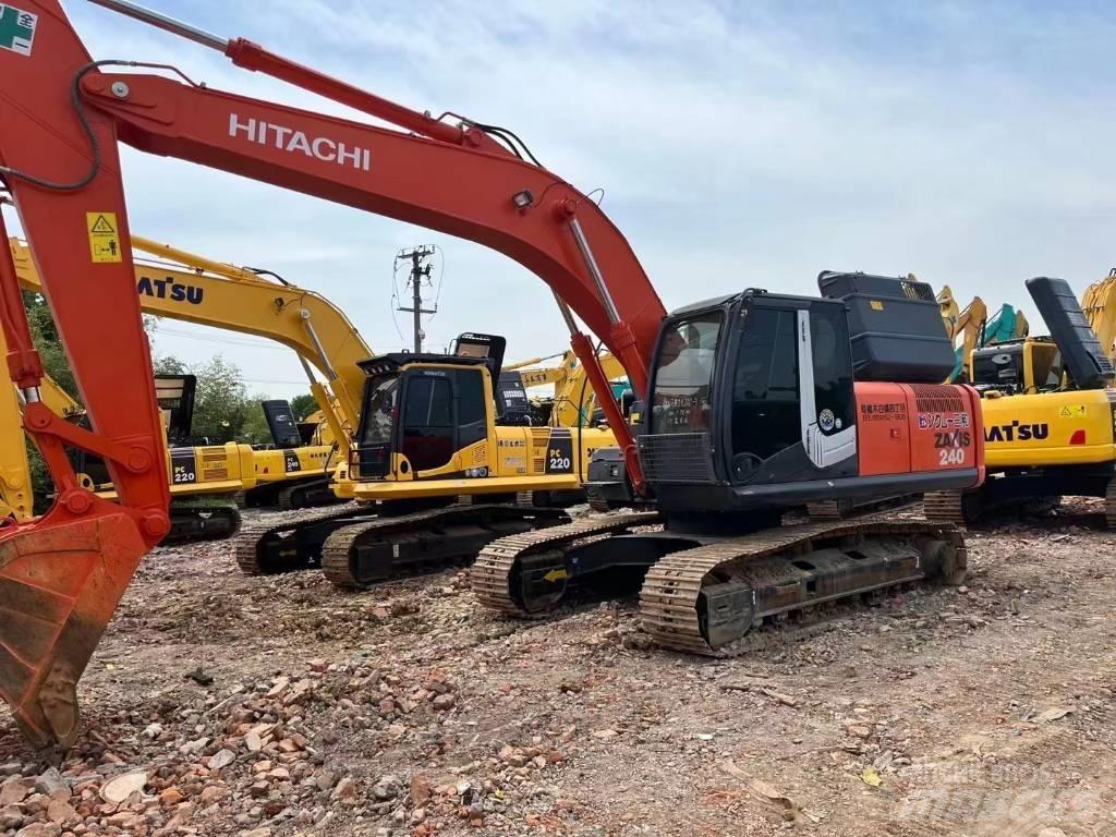 Hitachi ZX 240-3 Pásová rýpadla