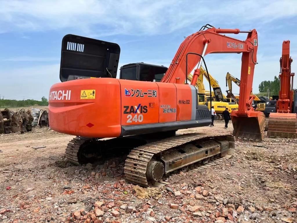 Hitachi ZX 240-3 Pásová rýpadla