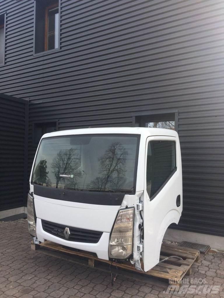 Renault Maxity Kabiny a interiér