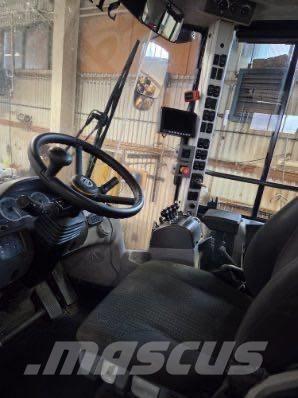 Volvo L 90 H Kolové nakladače