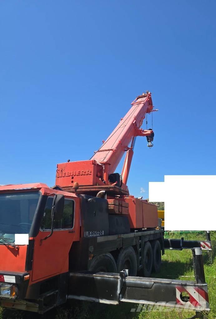 Liebherr LTM 1090-2 Univerzální terénní jeřáby