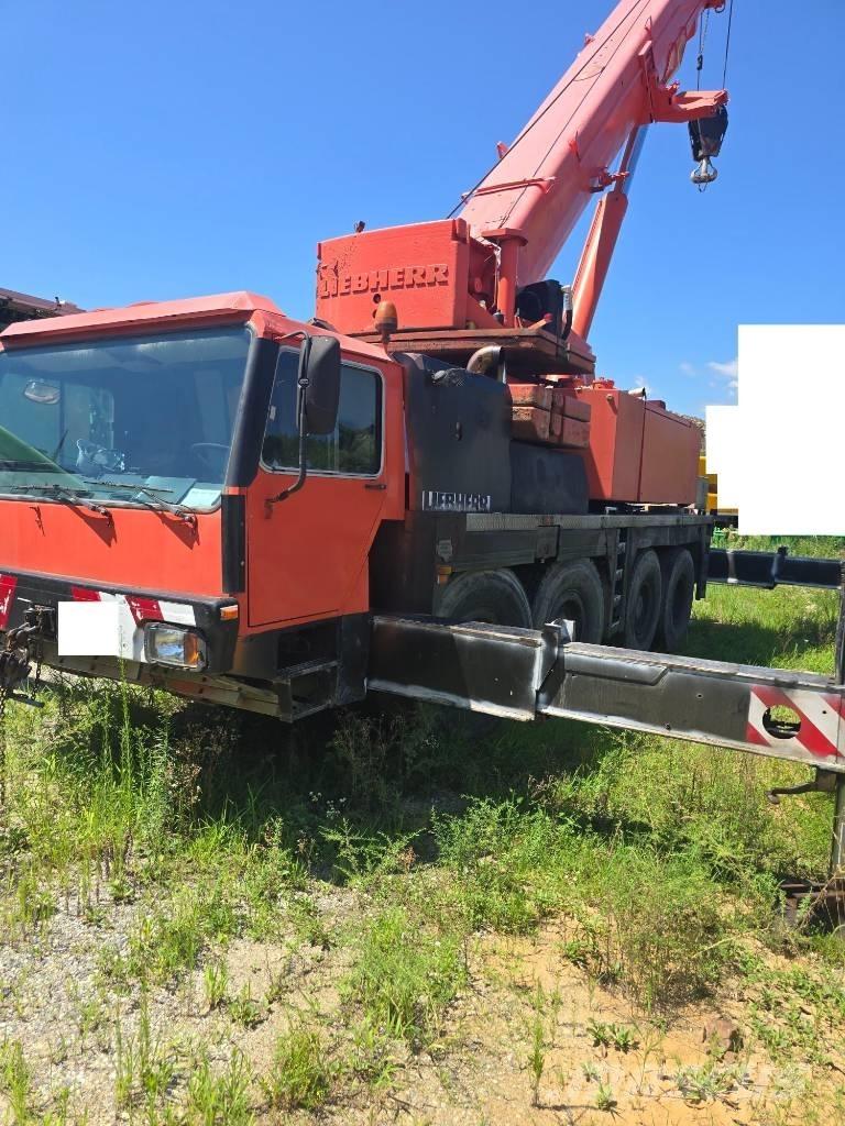 Liebherr LTM 1090-2 Univerzální terénní jeřáby