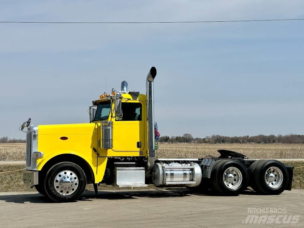 Peterbilt 389 Tahače