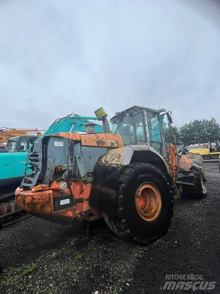 Hitachi ZW 310 Kolové nakladače