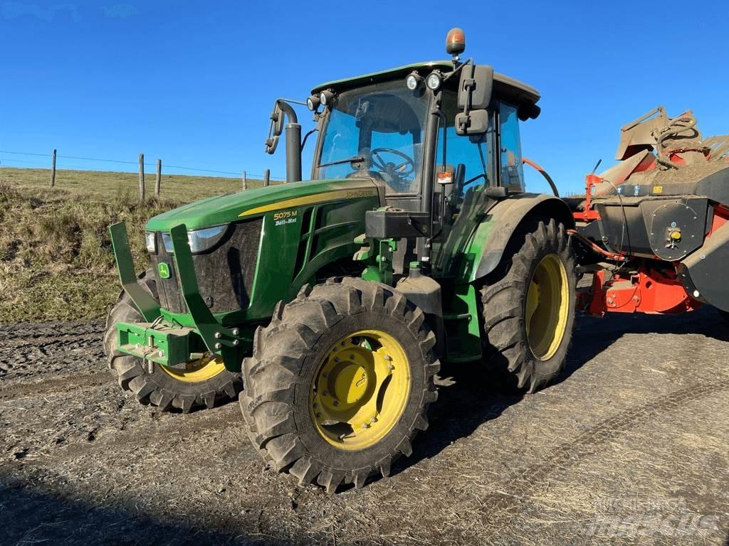 John Deere 5075M Traktory