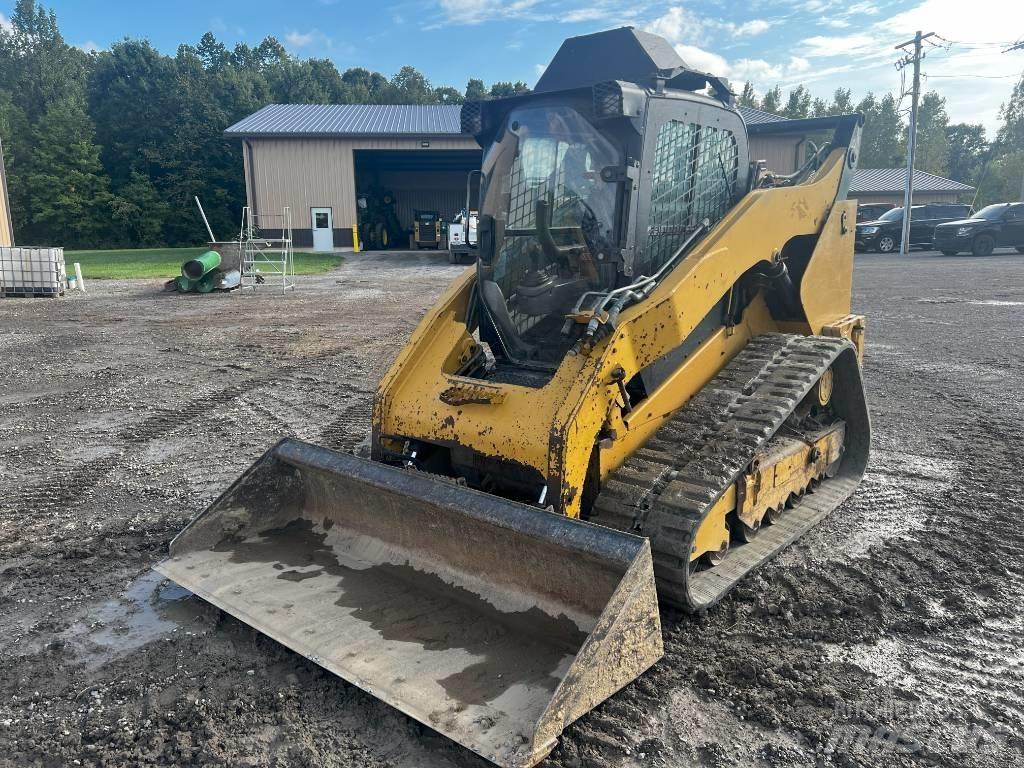 CAT 299 D XHP Smykem řízené nakladače