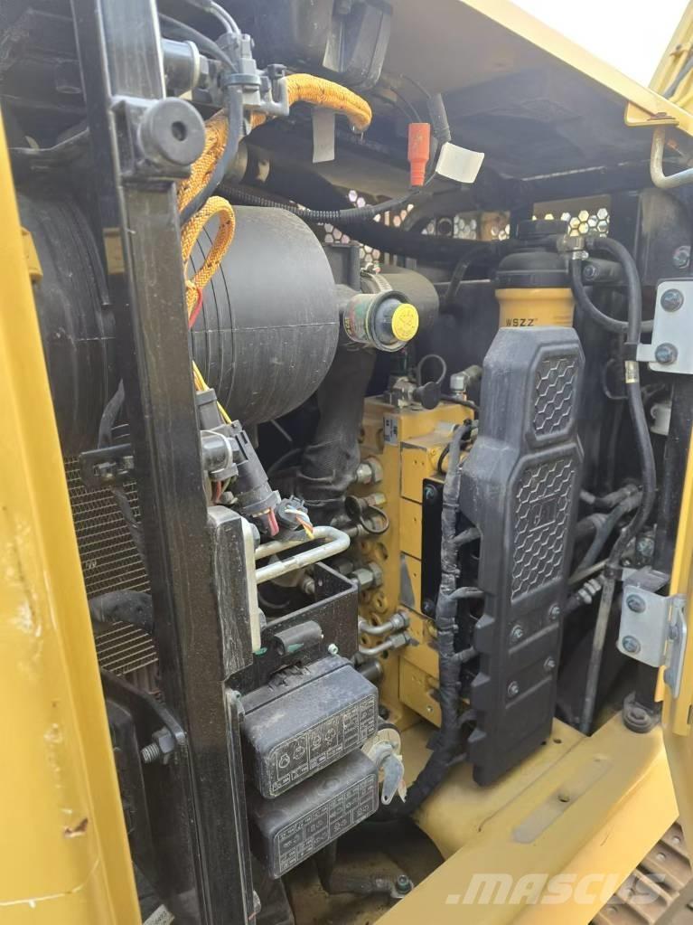 CAT 306 Mini rýpadla < 7t