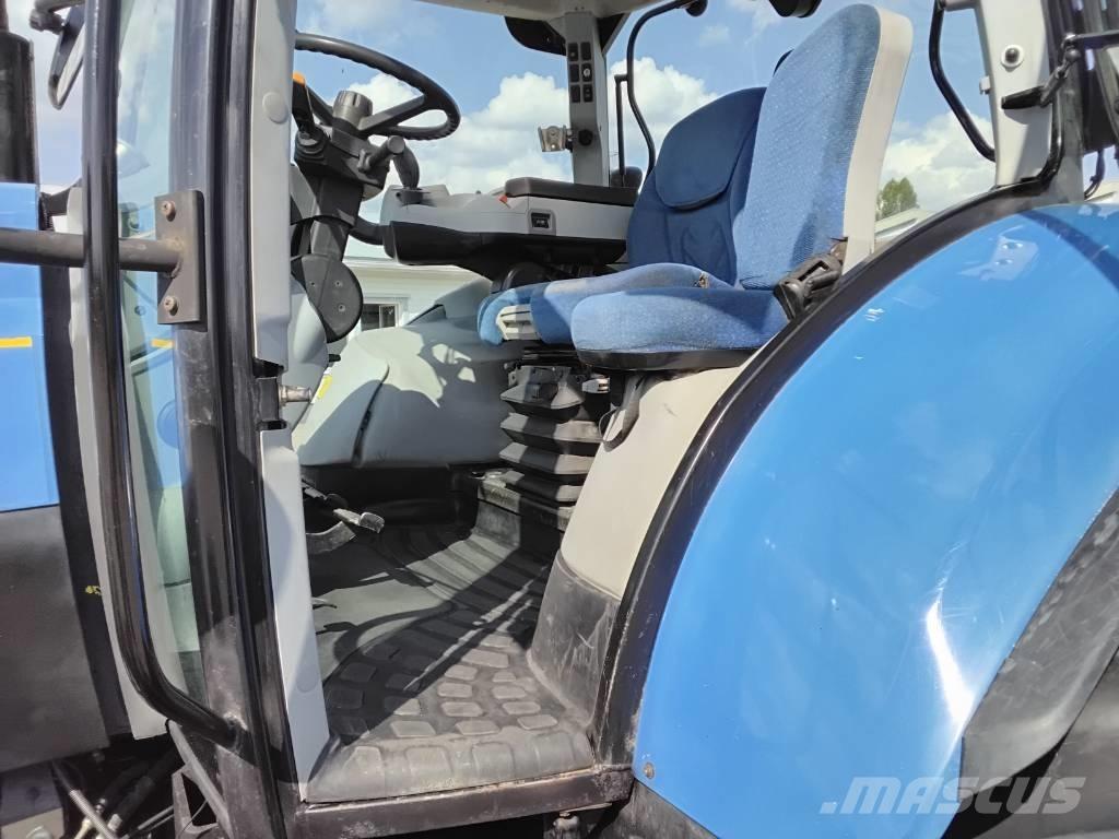 New Holland T6090 Traktory