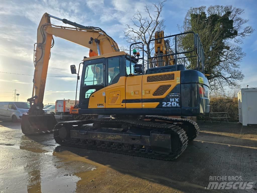 Hyundai HX220L Pásová rýpadla
