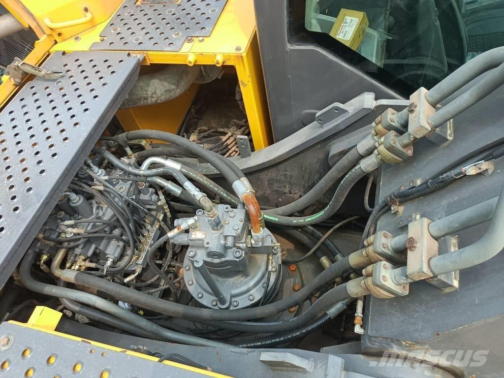 Volvo ec250 Pásová rýpadla