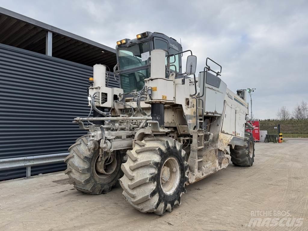Wirtgen WR 2500S Recyklátory asfaltu