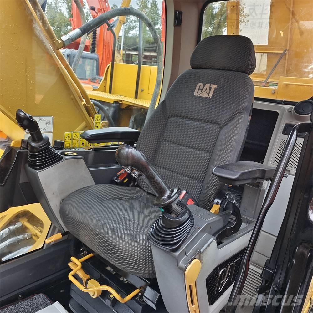 CAT 320 GC Pásová rýpadla