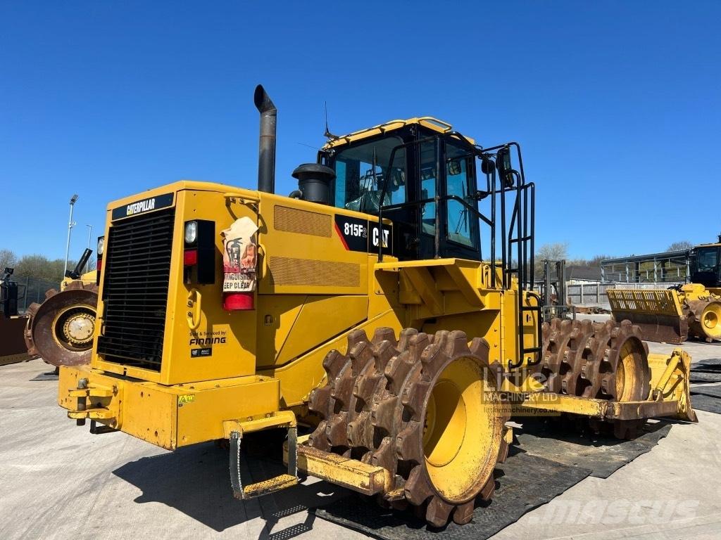 CAT 815 F 2 Půdní kompaktory
