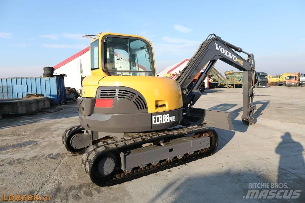 Volvo ECR 88 PLUS Midi rýpadla 7t - 12t