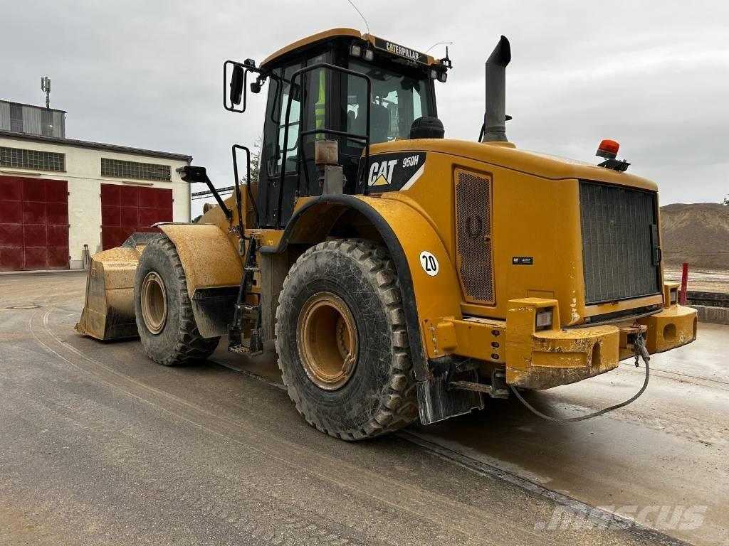 CAT CAT 950H Kolové nakladače