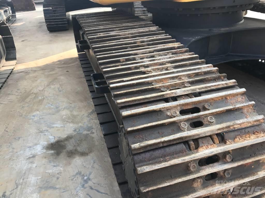 Komatsu PC 200-8N1 Pásová rýpadla