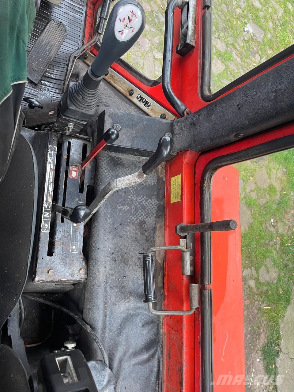 Belarus MTS 82 Traktory