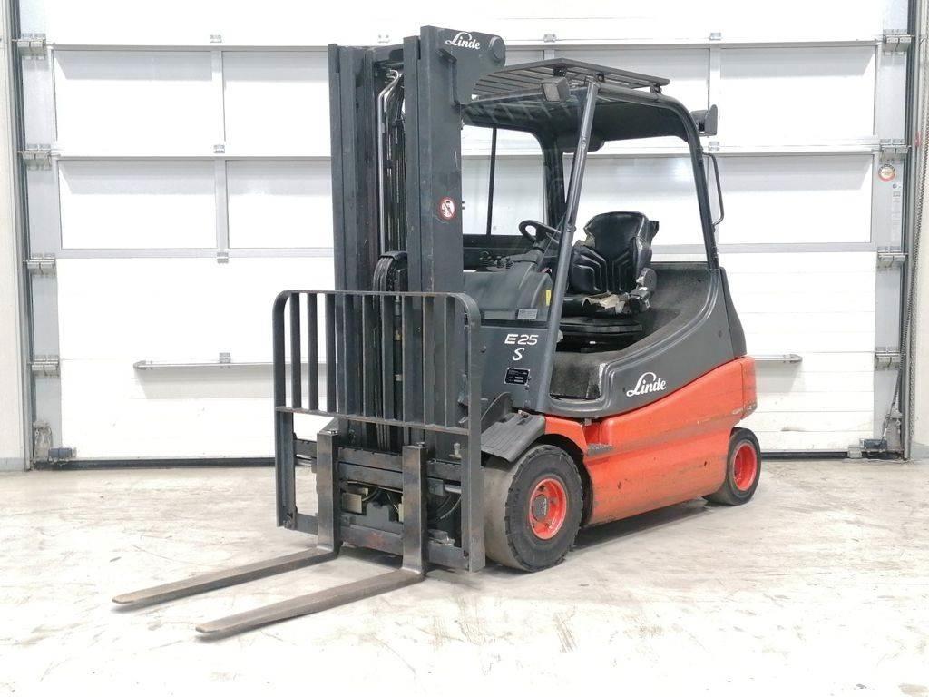 Linde E25-03 Akumulátorové vozíky