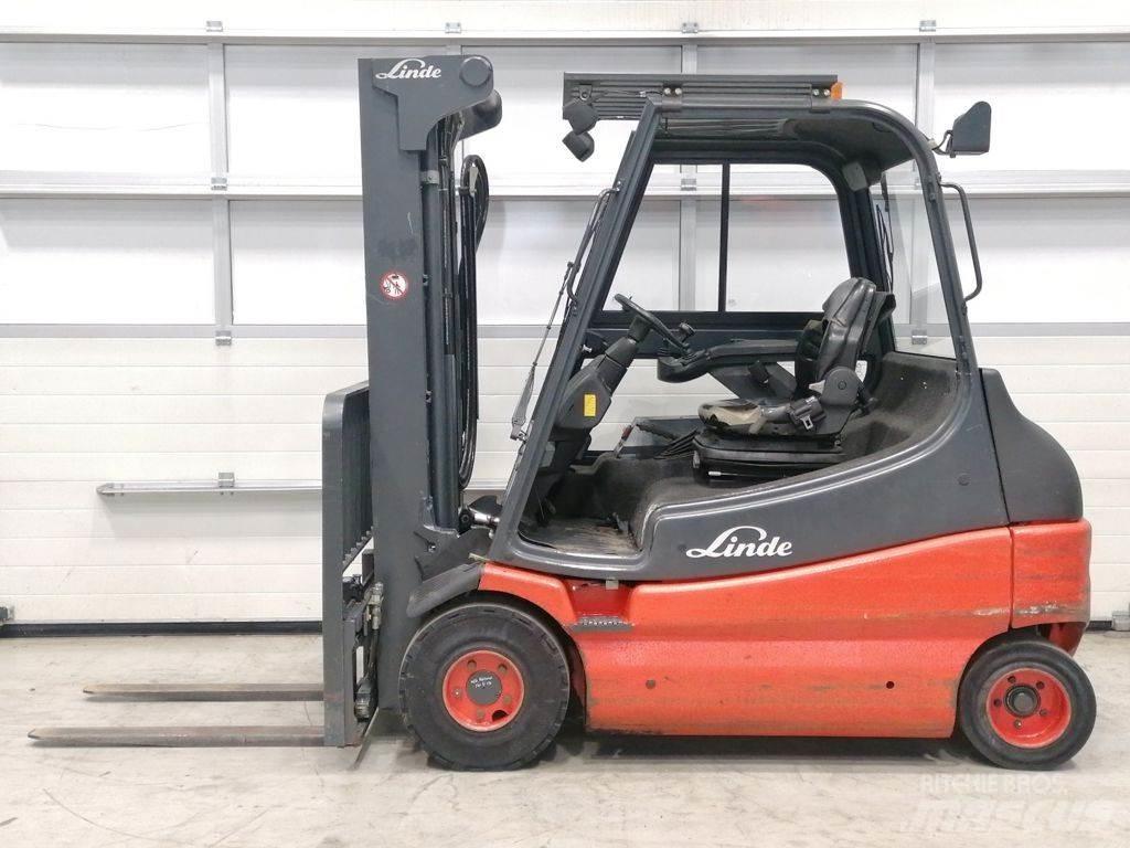 Linde E25-03 Akumulátorové vozíky