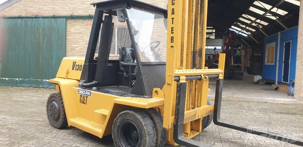 CAT 12000 KG Dieselové vozíky