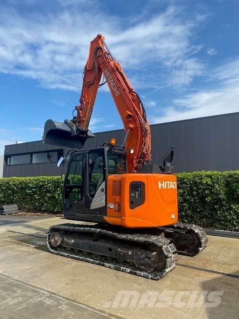 Hitachi ZX 135 US-6 Pásová rýpadla