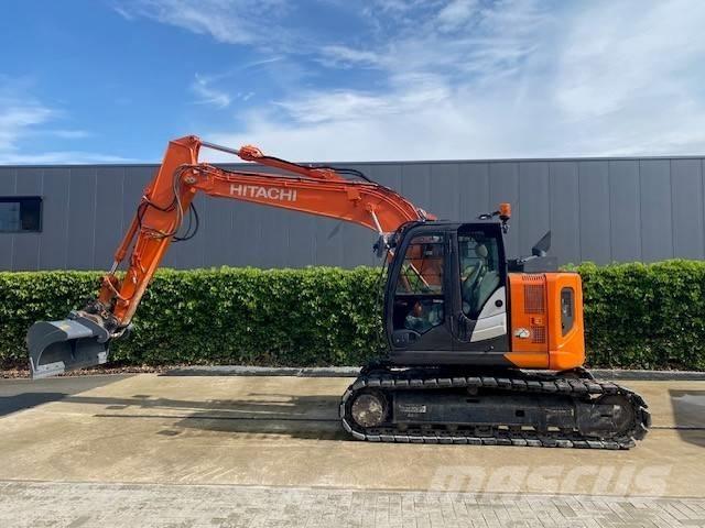 Hitachi ZX 135 US-6 Pásová rýpadla