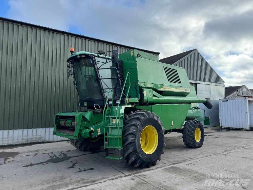 John Deere 1550 WTS Sklízecí mlátičky