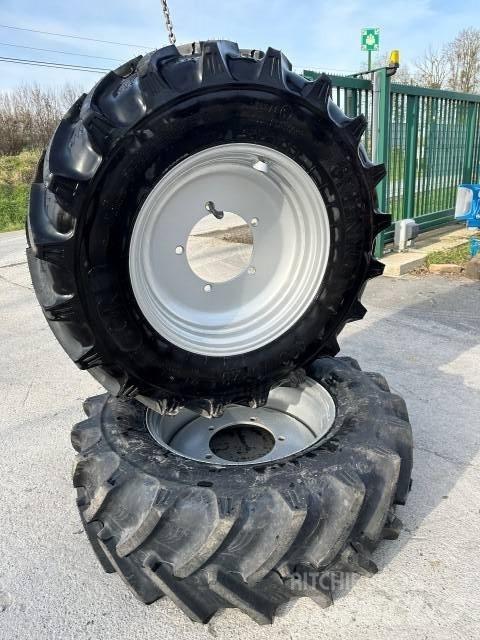  GREENEX 320/70R28 Pneumatiky, kola a ráfky