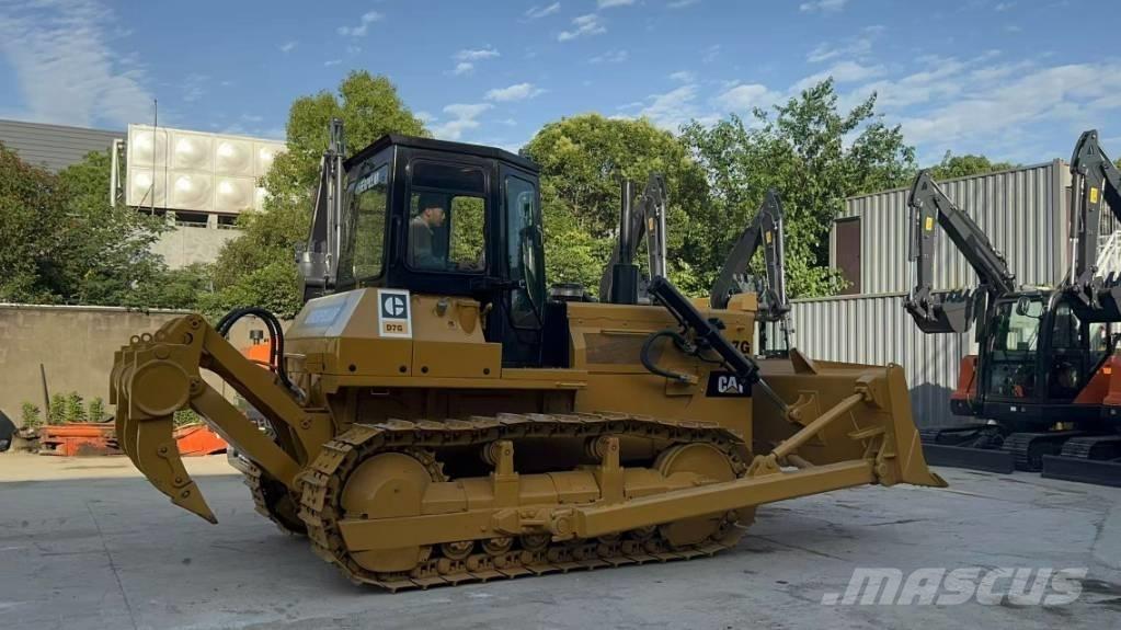 CAT D7G Pásové dozery