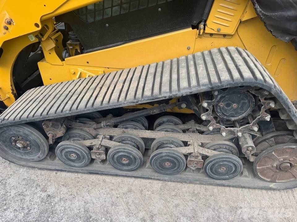 CAT 297 D XPS Smykem řízené nakladače