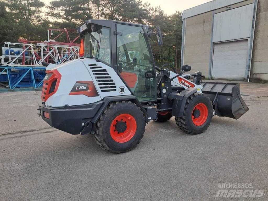 Bobcat L 85 Kolové nakladače