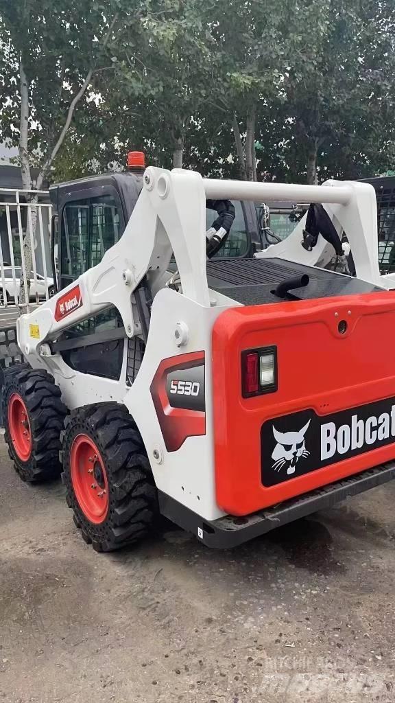 Bobcat S 530 Smykem řízené nakladače