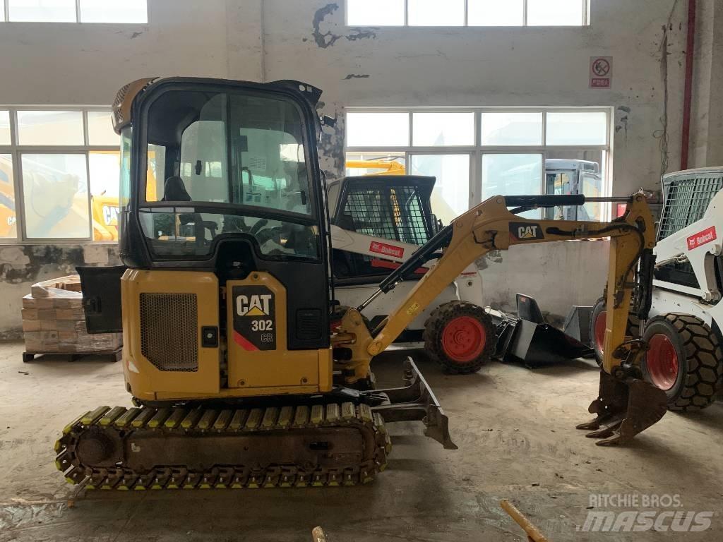 CAT 302 Pásová rýpadla