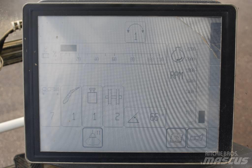 Liebherr HS843HD Pásové jeřáby