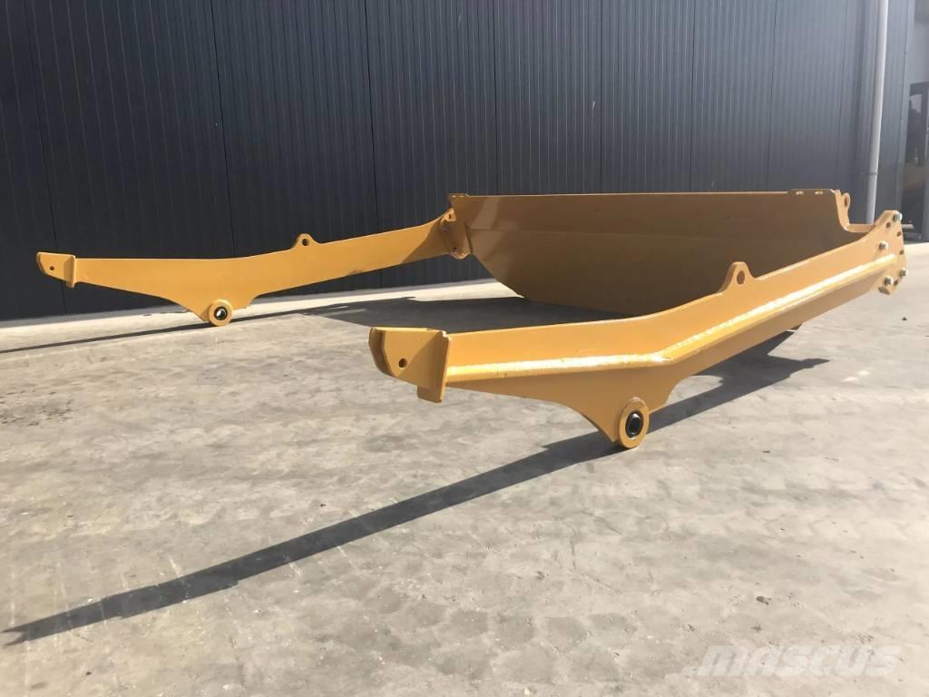 Bell B30E Zadní dveře