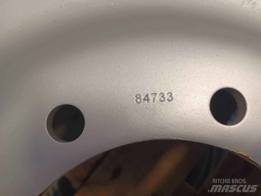 GKN 20x28 vanteet Pneumatiky, kola a ráfky