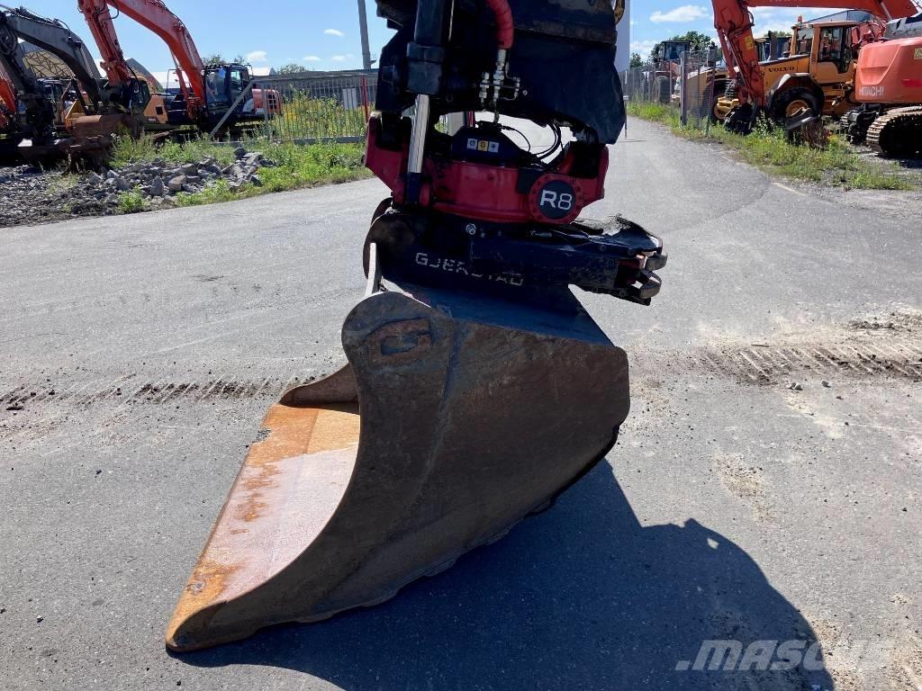 Hitachi ZX 300 LC-6 Pásová rýpadla