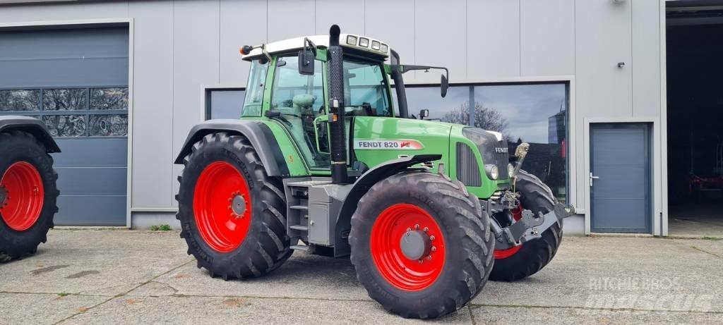 Fendt 820 Vario TMS Traktory