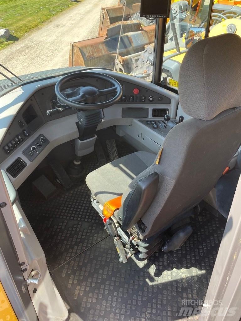 Volvo A30G Kloubové dempry