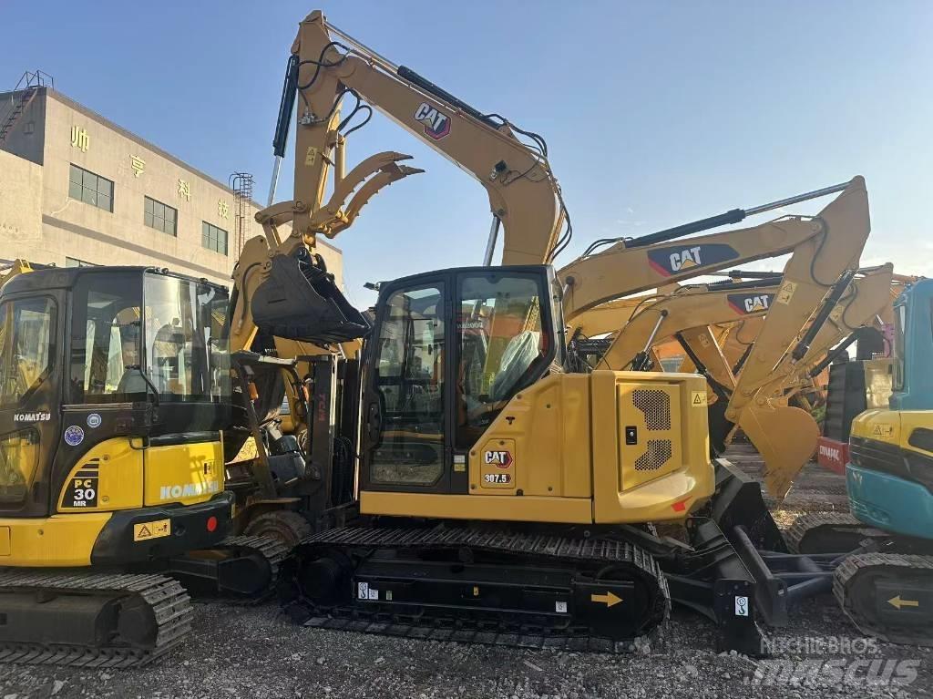 CAT 307.5 Mini rýpadla < 7t