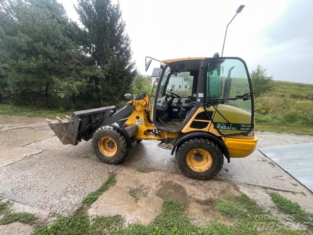 Volvo L 25 Kolové nakladače