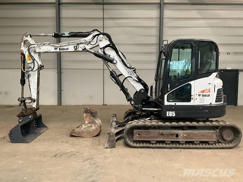 Bobcat E 85 Midi rýpadla 7t - 12t
